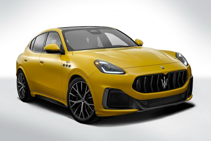 Để hãm lại sức mạnh của xe, Maserati trang bị cho Grecale bộ phanh Brembo 6 pít-tông ở trước và 4 pít-tông ở sau. Bản Trofeo sẽ có thêm chế độ vận hành Corsa giúp tăng độ nhạy của ga và tốc độ sang số. Hệ thống kiểm soát lực kéo trên bản Trofeo cũng được hiệu chỉnh lại để hoạt động tốt hơn cùng tính năng hỗ trợ đề-pa.
