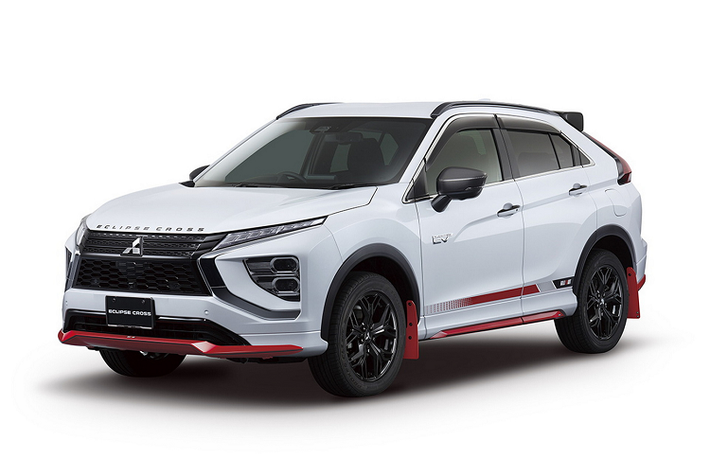 Bắt đầu với các mẫu xe mang thương hiệu Ralliart của Mitsubishi, những mẫu xe được đem tới Auto Salon 2022 lần này bao gồm Vision Ralliart Concept. Đây là một mẫu SUV tập trung vào hiệu suất được thiết kế dựa trên Outlander PHEV. Mitsubishi cũng giới thiệu bộ trang trí “Ralliart Style” dành cho các mẫu xe như Eclipse Cross và Outlander với hàng loạt phụ kiện của Ralliart, đem đến cho những mẫu xe này một diện mạo mới khác biệt, thể thao hơn.