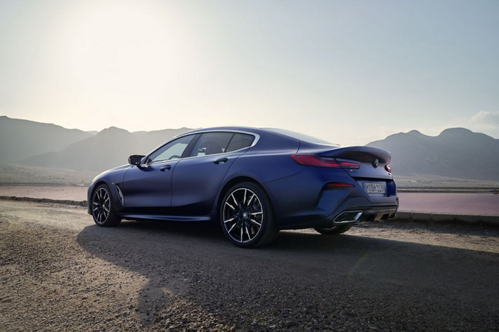 Ở lần hợp tác mới này, cả 2 thương hiệu sẽ cùng có lợi, BMW sẽ có thêm một siêu xe để đối đầu với các mẫu EV nhanh hơn, trong khi McLaren sẽ có chiếc SUV đầu tiên của hãng.