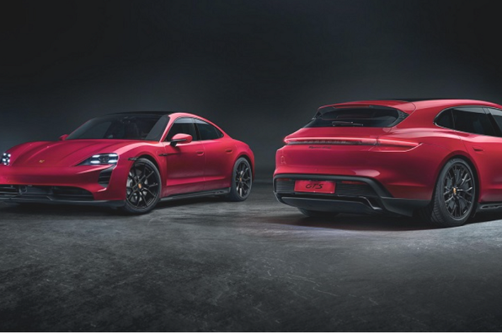 Tất cả các phiên bản Porsche Taycan Sport Turismo thể thao đều vẫn sở hữu kiểu dáng hatchback, cung cấp một khoang nội thất rộng rãi và thoải mái. Ở bên trong, khoảng sáng trần xe đã được tăng thêm 9mm cho hàng ghế lái và 45mm cho hàng ghế phía sau. Tùy thuộc vào bản trang bị mà dung tích khoang chứa hành lý tiêu chuẩn có thể lên đến 446 lít và gia tăng tối đa lên 1.212 lít khi gập hàng ghế sau lại.