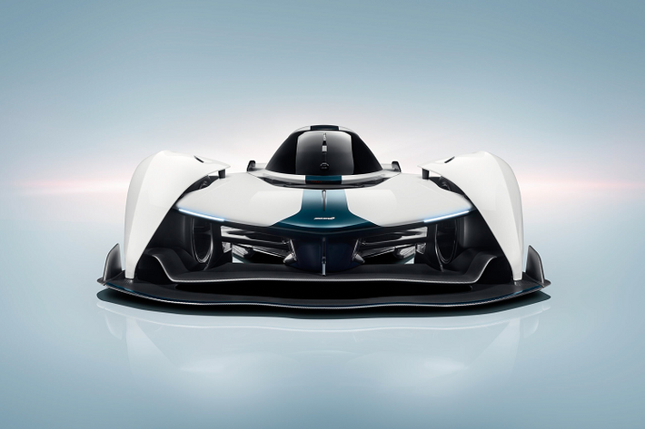Hiện tại, McLaren cũng tiết lộ rằng tất cả 25 chiếc sản xuất hiện đã được bán hết. Trong khi giá cả không được công bố, mức giá xe McLaren Solus GT được đồn đoán ở mức khoảng 3,5 triệu Đô (gần 82 tỷ đồng).