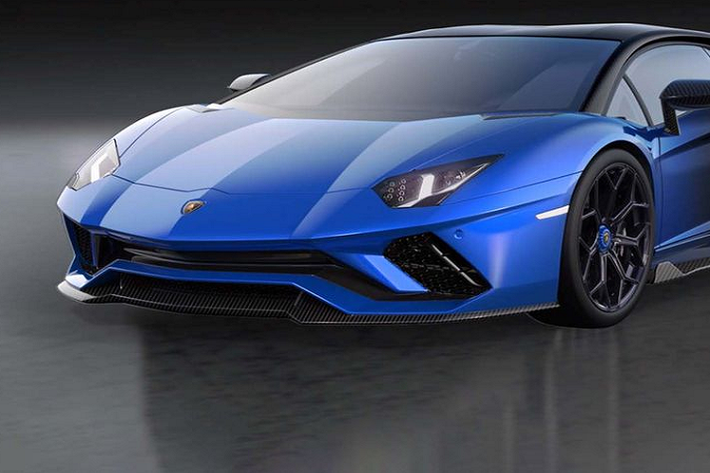Đây là lần đầu tiên Lamborghini đấu giá một mẫu xe thương mại kèm với một NFT độc quyền. Nhà sưu tập may mắn sẽ trở thành một phần trong di sản mang tính biểu tượng của thương hiệu, đồng thời sẽ nhận được nhiều đặc quyền VIP như được trải nghiệm trước những mẫu xe Lamborghini phiên bản giới hạn chưa được ra mắt, một chuyến tham quan riêng tại bảo tàng Lamborghini, một buổi gặp mặt trực tuyến “Meet & Greet” với Steve Aoki và Krista Kim... Chỉ có duy nhất một nhà sưu tập sở hữu Lamborghini NFT 1:1, vốn có thể được chia sẻ cho các thế hệ sau.