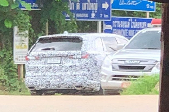 Việc mẫu xe Honda CR-V 2023 lăn bánh tại Thái Lan cũng khiến người yêu xe tại Việt Nam vui mừng vì rất có thể ngày ra mắt chiếc xe này tại thị trường trong nước không còn xa.