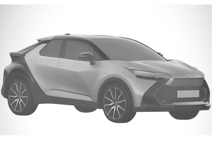 Mới đây, những hình ảnh đầu tiên của mẫu SUV thay thế Toyota C-HR đã bị rò rỉ. Đây có vẻ chính là phiên bản thương mại của mẫu xe concept Small SU EV mà Toyota đã vén màn trong sự kiện công bố kế hoạch ô tô điện từ nay đến năm 2030 của hãng. Hiện tên gọi chính thức của mẫu xe này chưa được công bố. Tuy nhiên, xe được dự đoán sẽ có tên là Toyota bZ2X.
