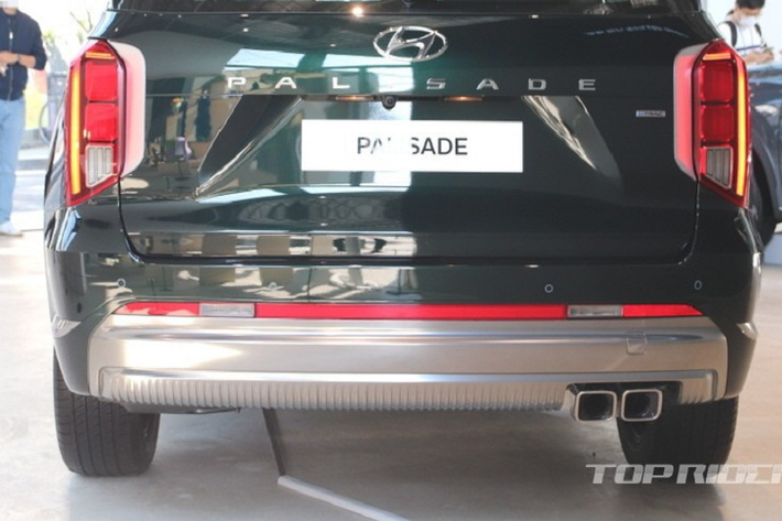 Trong năm 2021, Palisade là một trong những mẫu xe bán chạy nhất của thương hiệu Hyundai tại thị trường Hàn Quốc với doanh số 52.338 xe. Thậm chí, mẫu SUV cỡ lớn này còn bán chạy hơn cả người anh em cỡ nhỏ hơn và giá rẻ hơn là Hyundai SantaFe. Giá bán tăng lên ở phiên bản mới có thể sẽ ảnh hưởng ít nhiều đến doanh số của Hyundai Palisade ở thị trường nội địa.