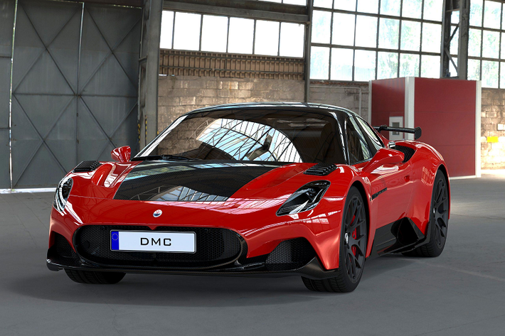 Gói nâng cấp này được thiết kế để dành cho mẫu xe Maserati MC20 2022 mới - Mẫu xe thể thao có thiết kế thanh lịch đến từ thương hiệu Ý. Maserati MC20 sau khi qua tay hãng độ DMC sở hữu diện mạo ấn tượng hơn, thể thao hơn đáng kể so với mẫu xe nguyên bản.