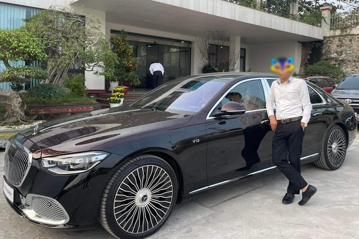 Đây được cho là 1 trong số rất ít xe Mercedes-Maybach S680 đang có mặt tại dải đất hình chữ S.
