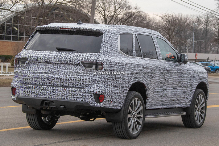 Vì Ford Everest 2022 không bán ở thị trường Bắc Mỹ, nên Ford Everest 2022 sẽ không có tùy chọn động cơ xăng 4cyl 2.3L tăng áp EcoBoost như Ranger (dành cho thị trường Bắc Mỹ).