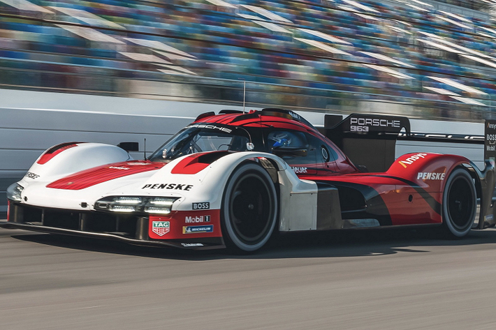 Đợt kiểm tra kéo dài 2 ngày đã chứng kiến siêu xe Porsche 963 LMDh Prototype 2023 mới vượt qua các khúc cua có rãnh nổi tiếng của đường đua và quanh khu vực nội đồng ngoằn ngoèo tổng cộng 397 lần. Sau bài thử nghiệm, tổng kết lại cho thấy Porsche 963 đã đi được 2.274 km, tương đương quãng đường từ Stuttgart đến Istanbul.