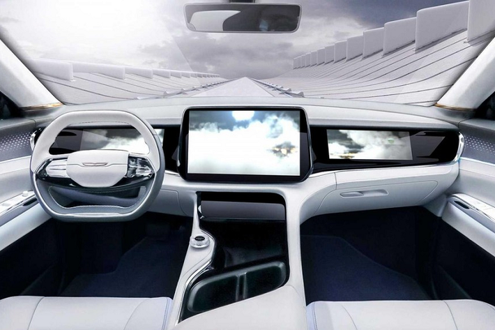 Tất cả 4 hành khách đều có quyền truy cập công nghệ thông qua STLA SmartCockpit bao gồm 3 màn hình trên mặt táp lô và 2 màn hình bổ sung phía sau hàng ghế trước. Mỗi màn hình có thể được cá nhân hóa, và có một camera tích hợp cho phép hành khách tham gia những cuộc họp video nhóm khi đang di chuyển.