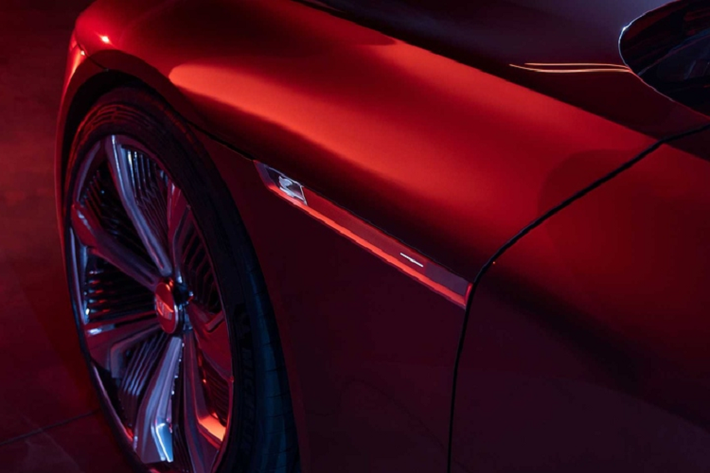 Địa điểm mà mẫu xe Cadillac Celestiq 2023 chạy điện sẽ được xây dựng không chỉ thích hợp để tích hợp các tính năng công nghệ hàng đầu thế giới, mà nó còn là nơi đặt Trung tâm Công nghiệp hóa Phụ gia của GM, nơi nhà sản xuất ô tô đã thiết lập công nghệ in 3D. Vì vậy, Celestiq được kỳ vọng sẽ có khối linh kiện in 3D cao nhất (hơn 100) so với bất kỳ mẫu xe thương mại nào khác của GM.