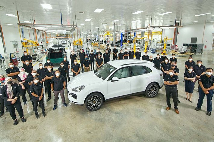 Theo hãng xe Đức, hoạt động lắp ráp Malaysia chỉ nhằm phục vụ thị trường nội địa và quy trình kiểm soát chất lượng sản phẩm giống hệt nhà máy mẹ của hãng xe Porsche. Việc xây dựng nhà máy bắt đầu vào tháng 12 năm 2020, sử dụng một nhà kho hiện có làm cơ sở trước khi biến nó thành một cơ sở công nghệ cao.