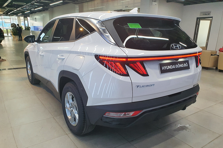 Thậm chí, các mẫu xe ở phân khúc thấp hơn như Toyota Corolla Cross hay Mazda CX-30 cũng sẽ có lý do phải lo lắng.