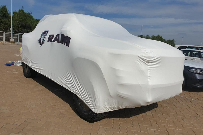 Chỉ sau hơn 3 tháng ra mắt đại lý Ram chính thức tại Việt Nam, đơn vị phân phối chính hãng đã tiếp tục mang về nước 1 phiên bản khác của dòng xe bán tải hạng nặng Ram 1500 TRX 2021 mới sẽ được ra mắt chính thức vào ngày 9/1/2021 tới đây.