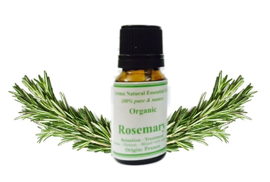 Tinh dầu Rosemary. Nếu làn da dầu của bạn kêu cứu về những nốt mụn trứng cá thì dầu hương thảo hoàn toàn có thể điều trị. Hãy xoa dầu trực tiếp lên những nốt mụn. Nó có thể sẽ không hết nhanh mụn trứng cá nhưng sẽ kiềm dầu và mang lại cho bạn làn da săn chắc.