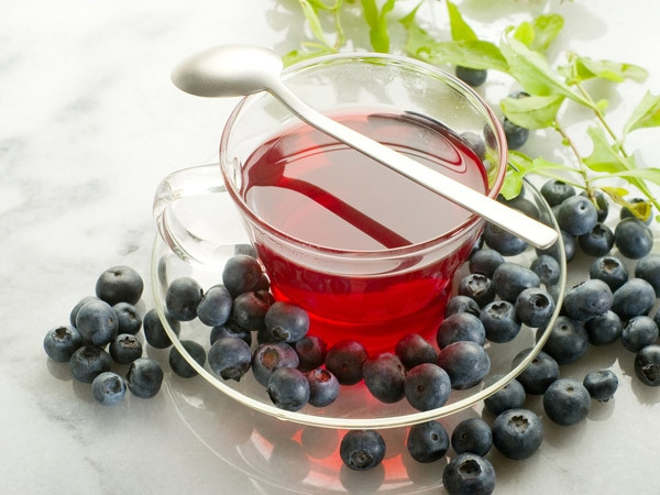 Trà việt quất đen cũng là loại trà có tác dụng làm giảm mức đường huyết. Ảnh: herbalteasonline.