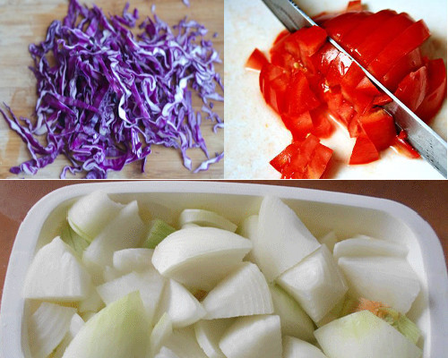 Bắp cải tím rửa sạch, thái sợi. Hành tây, cà chua rửa sạch, thái miếng nhỏ.