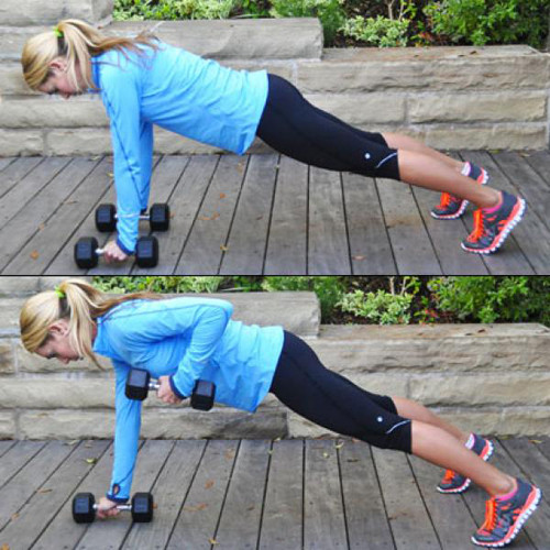 7. Plank with Dumbbell Row. Động tác này sẽ giúp cho vai, cơ, bắp và đầu. Cầm 2 quả tạ và nằm sấp như tư thế của chống đẩy. Lần lượt nâng một tay cầm tạ ép vào bụng. Làm như vậy với tốc độ nhanh, lặp đi lặp lại 8 lần mỗi bên.