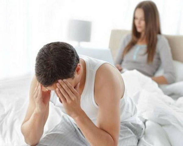 Chức năng thận bị suy yếu sẽ dẫn đến rất nhiều hệ lụy ảnh hưởng trực tiếp đến sức khỏe. Đặc biệt tác dụng trực tiếp đến vấn đề hoạt động sinh lý, ảnh hưởng xấu đến chất lượng sống, chuyện “chăn gối”.