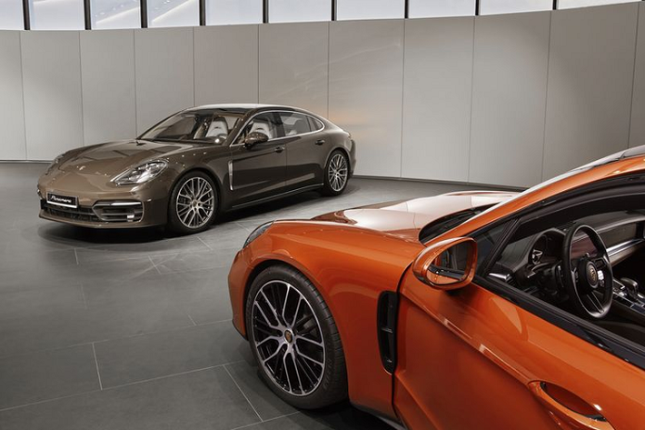 Với phiên bản Porsche Panamera Turbo S 2022 mới sản sinh công suất lên đến 621 mã lực (tăng tốc 0 - 100 km/h trong 3,1 giây, tốc độ tối đa 315 km/h), Porsche đã thành công trong việc sản xuất mẫu xe thiết lập nên tiêu chuẩn mới chưa từng có trong cùng phân khúc.