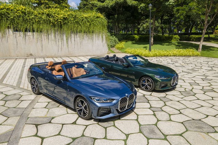 BMW 4 Series hoàn toàn mới được chế tạo và sản xuất tại nhà máy BMW Plant Dingolfing, Đức. Chiếc xe kế thừa truyền thống lâu đời của dòng xe mui trần BMW từ cách đây 35 năm khi chiếc BMW 3 Series Convertible đầu tiên được ra mắt. Đó là sự pha trộn giữa cảm giác lái phấn khích và tinh thần tự do đầy phóng khoáng.