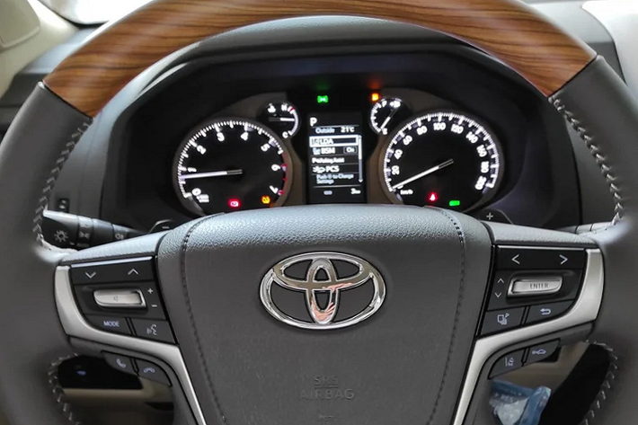 Nhờ những nâng cấp mới, dòng xe SUV này có thể thu hút được tệp khách hàng ở độ tuổi trung niên có điều kiện kinh tế khá giả, mua xe theo kiểu “ăn chắc mặc bền”.