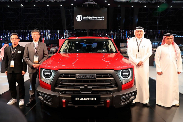 Haval Big Dog hay DaGou, tạm dịch là "đại khuyển", đã lần đầu tiên trình làng vào hồi tháng 9 năm ngoái với thiết kế ngoại thất bị đánh giá là giống xe Mỹ Ford Bronco. Sau hơn 1 năm, hãng mẹ Great Wall Motors đã quyết định mang mẫu xe này ra nước ngoài và giới thiệu tại thị trường Trung Đông.