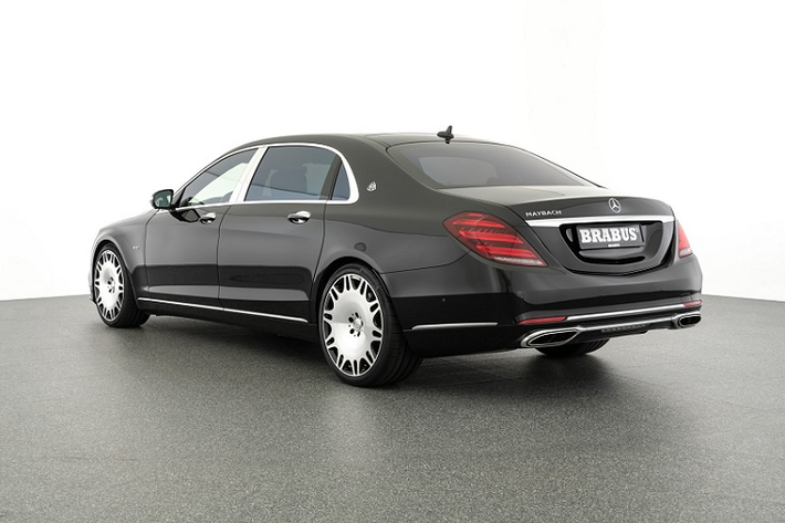 Sản xuất vào năm 2019 với odo 29.515 dặm (khoảng 47.500 km) cùng một số điều chỉnh ở ngoại thất từ Brabus, giá xe Mercedes-Maybach S650 độ này đang được rao bán với mức giá 149.900 Euro (khoảng 3,87 tỷ đồng).