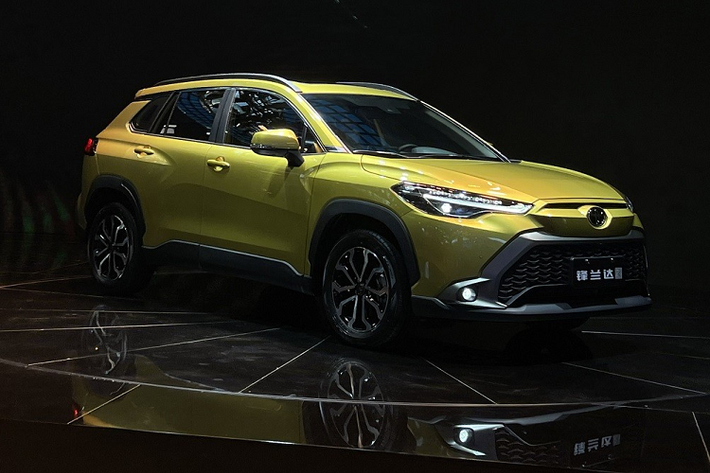 Hôm nay, triển lãm Ô tô Quảng Châu 2021 đã chính thức khai mạc tại Trung Quốc. Tham gia triển lãm này, hãng xe Nhật Bản đã chính thức giới thiệu mẫu SUV cỡ B mới mang tên Toyota Frontlander 2022 mới với khách hàng tại thị trường tỷ dân.