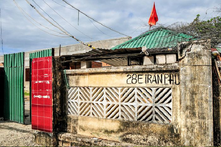 Tháng 2/2014, UBND tỉnh Khánh Hòa giao khu đất này cho Công ty TNHH Đỉnh Vàng Nha Trang để thực hiện dự án Nha Trang Golden Gate.