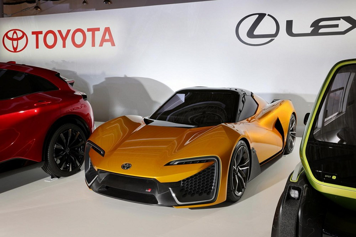 Một trong những mẫu xe concept thú vị nhất được Toyota và Lexus mới công bố ngày hôm qua là mẫu xe thể thao Sports EV (chưa được đặt tên chính thức) có mang trên mình huy hiệu GR. Toyota Sports EV mới có thể sẽ phát triển thành một mẫu xe sản xuất trong những năm tới, mang tiềm năng trở thành mẫu xe kế nhiệm MR2 với trọng tâm đặt lên khả năng xử lý.