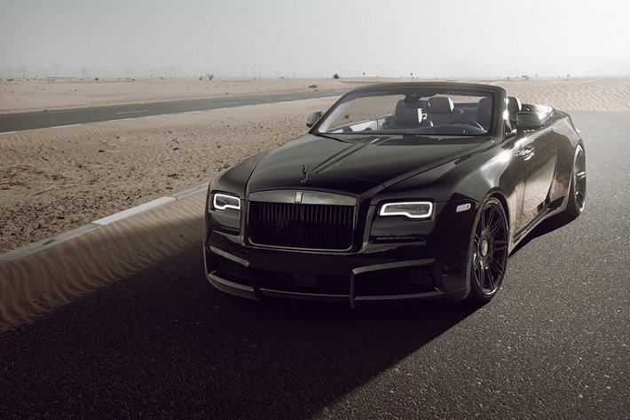 Rolls-Royce Dawn độ Overdose này trang bị cho chiếc xe bộ mâm rèn 22 inch do Vossen sản xuất, bọc trong bộ lốp kích thước 265/35 R22. Spofec cho biết, vì Overdose được phát triển dựa trên nền tảng của cấu hình trang trí Black Badge nên mọi chi tiết đều sẽ có lớp sơn hoàn thiện màu đen để đồng bộ vẻ ngoài hầm hố.