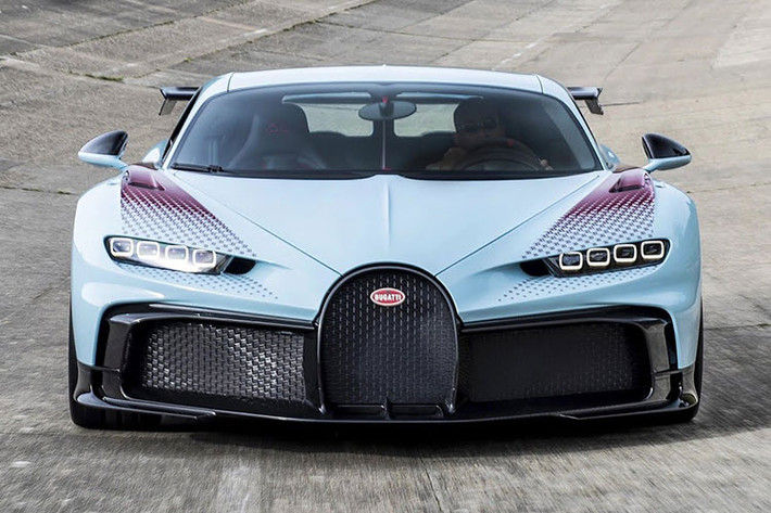 Nếu bạn nghĩ rằng một chiếc Bugatti Chiron giá 3 triệu USD đã là đỉnh điểm của siêu xe quý giá, vậy thì bạn nên nhớ rằng Chiron cũng có thể nhiều phiên bản thông số kỹ thuật khác nhau, ví như Sport, Super Sport và Pur Sport.