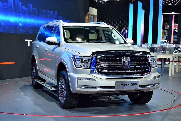 Cuối cùng là những trang bị an toàn của xe như hệ thống hỗ trợ chuyển làn đường để tránh chướng ngại vật, hỗ trợ đánh lái khẩn cấp, hỗ trợ khởi hành ngang dốc hay hỗ trợ đổ đèo. Hiện thời điểm bán ra và giá xe Tank 500 HEV 2022 tại thị trường Thái Lan vẫn chưa được công bố.