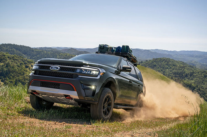 Theo báo cáo của Ford Authority, giá xe Ford Expedition Timberline 2022 tại Mỹ sẽ khởi điểm từ 68.150 USD (khoảng 1,55 tỷ đồng), chỉ cao hơn đôi chút so với Expedition Limited 4x4 có giá khởi điểm 66.780 USD (khoảng 1,51 tỷ đồng).