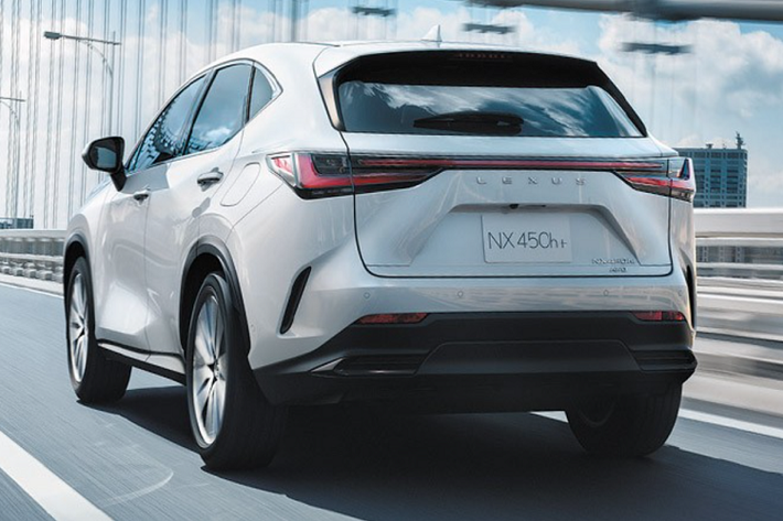 Sau Thái Lan, mẫu SUV hạng sang này dự kiến sẽ tiếp tục ra mắt những thị trường Đông Nam Á khác như Việt Nam. Theo tin đồn, Lexus NX 2022 sẽ trình làng tại Việt Nam vào năm sau.