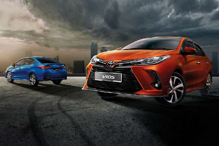 Tại thị trường Malaysia, Vios 2022 vẫn được chia thành 3 phiên bản, bao gồm 1.5J, 1.5E và 1.5G. Giá xe Toyota Vios 2022 tại thị trường này giữ nguyên như trước, dao động từ 74.623 - 87.584 RM (khoảng 407 - 478 triệu đồng). Riêng Toyota GR Sport ở thị trường Malaysia có giá 95.284 RM (520 triệu đồng) và đi kèm 2 màu sơn đỏ hoặc trắng.