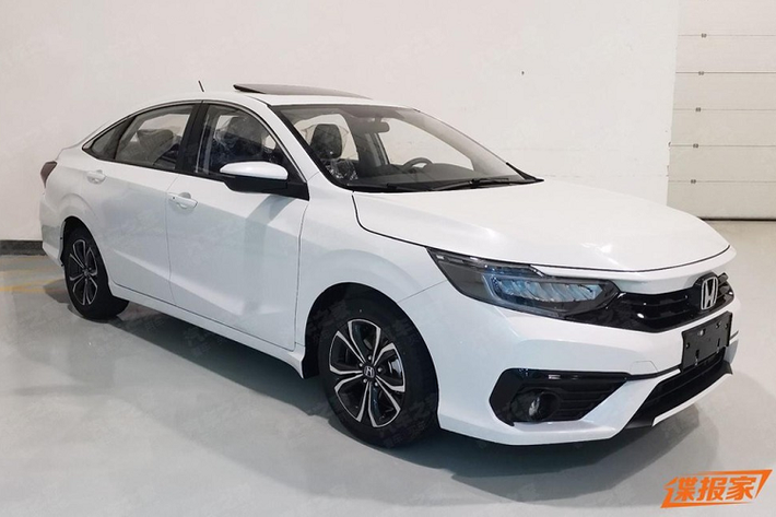 Vào hồi cuối tháng 9 vừa qua, liên doanh GAC Honda đã tung ra phiên bản nâng cấp nhẹ của dòng sedan cỡ nhỏ Honda Crider 2022 mới tại thị trường Trung Quốc. Đây thực chất chính là phiên bản kéo dài của dòng xe Honda City và chỉ dành cho thị trường Trung Quốc.