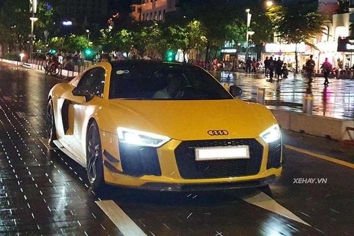 Không chỉ là mẫu xe gắn bó với loạt phim bom tấn Iron Man, siêu xe Audi R8 còn được biết đến rộng rãi khi là mẫu xe thể thao sở hữu thiết kế khí động học bậc nhất trên thế giới.