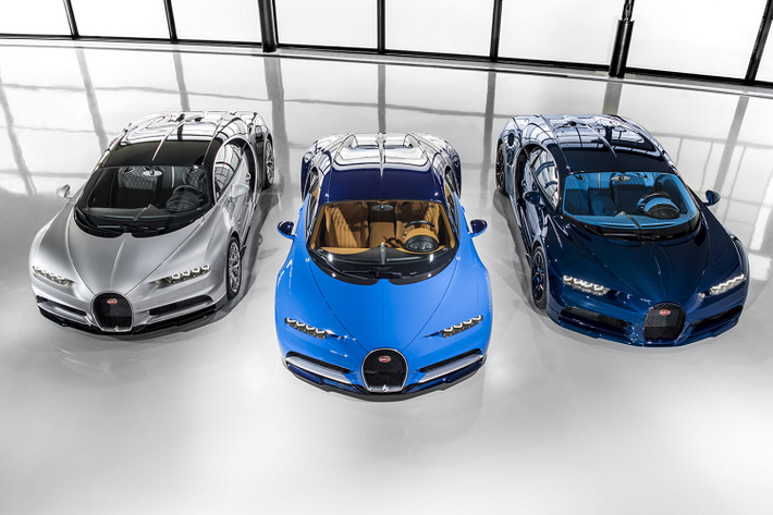 Xét theo kế hoạch ban đầu với tổng cộng 500 chiếc xe Bugatti Chiron giới hạn sẽ được sản xuất, thương hiệu giờ đây đang bước vào giai đoạn cuối cùng của dây chuyền sản xuất dòng xe này trước khi nhường chỗ cho một dòng xe kế nhiệm trong thời gian tới.