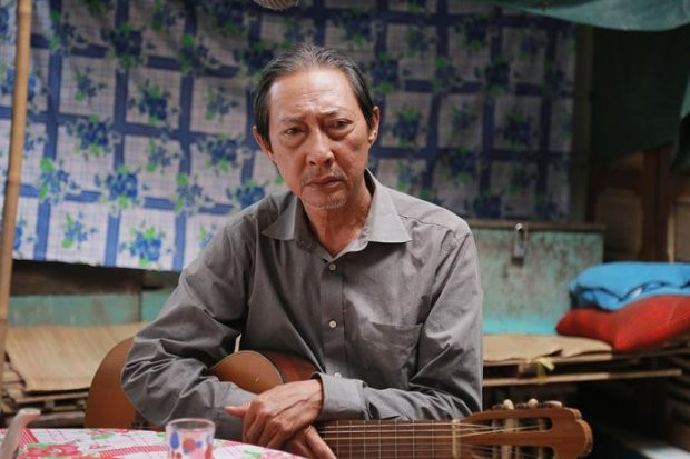 "Dòng sông không quên" (đạo diễn Lê Dân) là phim đầu tiên Lê Bình tham gia với vai diễn ông chủ tiệm thuốc Bắc. Ảnh: xahoi.