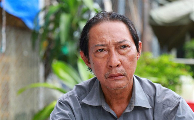 Lê Bình là diễn viên kỳ cựu của màn ảnh phía Nam. Khán giả từng yêu mến ông qua hàng loạt vai diễn trong các phim: Mùa len trâu, Đất phương Nam, Cô gái xấu xí, Vịt kêu đồng… Ảnh: Dienanh.net.