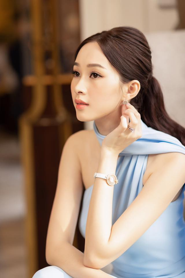 Dù bận con nhỏ nhưng Thu Thảo cố gắng dành một tiếng mỗi ngày để tập thể dục và chăm sóc da. Ảnh: Hai Nguyen.