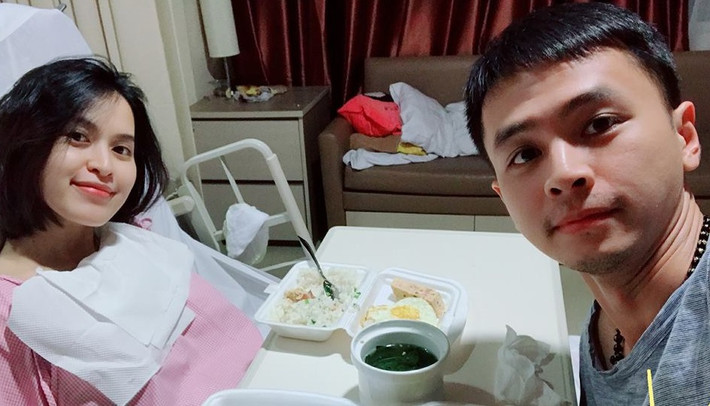 Hot Face sao Việt 24h: Từ khi lên chức bố, Văn Anh không giấu được niềm hạnh phúc. Anh cũng ra dáng ông bố bỉm sữa, đảm đang chăm vợ, chăm con.