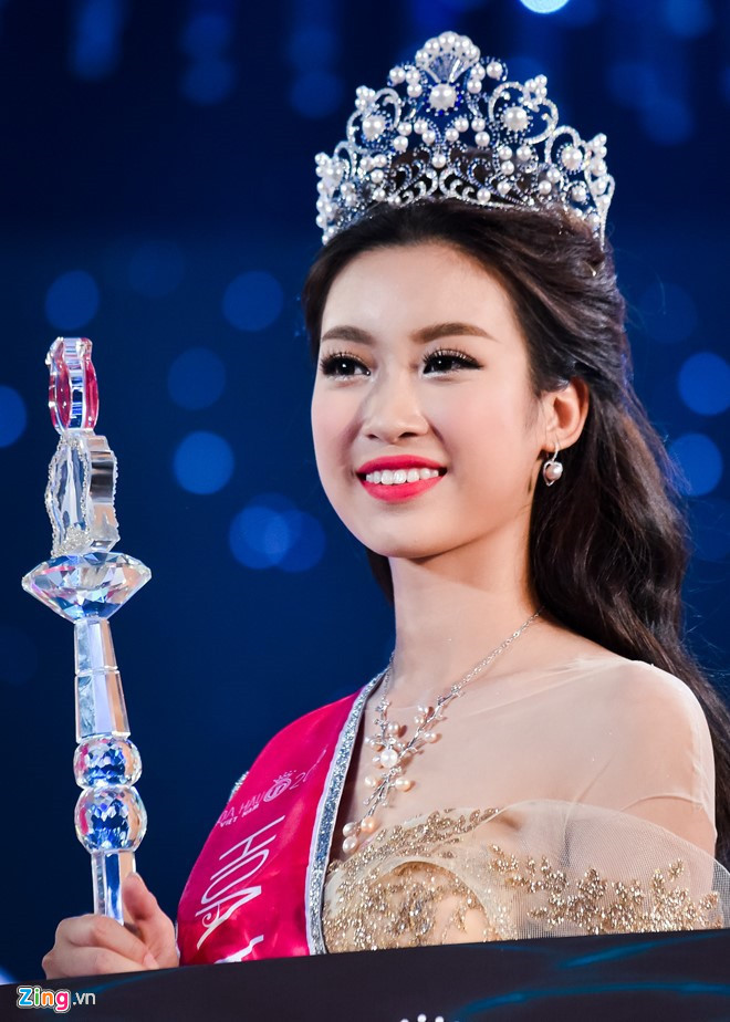 Hoa hậu Việt Nam 2016 Đỗ Mỹ Linh cũng được xem là "của hiếm" trong giới hoa hậu, á hậu đăng quang các cuộc thi sắc đẹp mang tầm quốc gia vì hình ảnh mà cô xây dựng được. Ảnh: Zing.