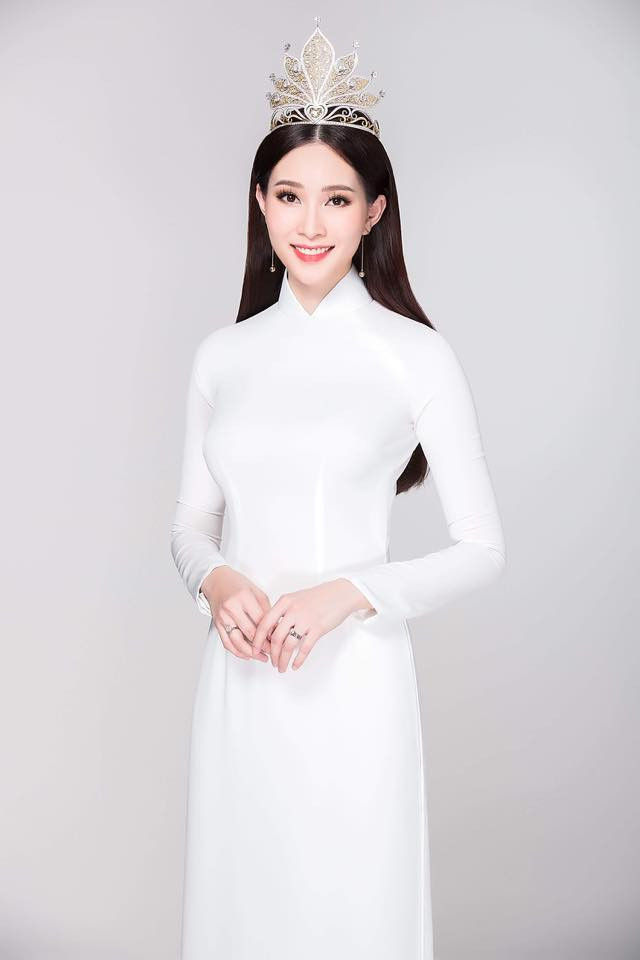 Từ sau khi đăng quang, Hoa hậu Đặng Thu Thảo luôn chọn lối sống "nói không với scandal". Cô hạn chế xuất hiện trên truyền thông hay dự các sự kiện mà tập trung cho học tập và tham gia các hoạt động xã hội.