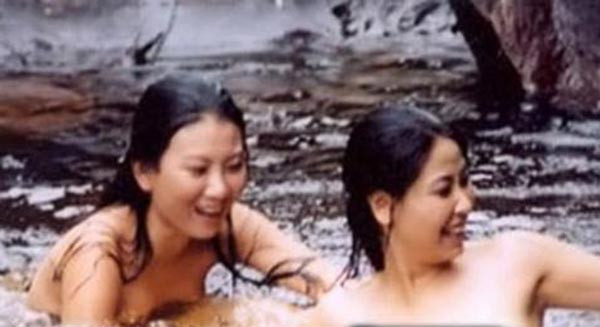 Trong phim "Lục Vân Tiên" tiếp sau đó, Hà Kiều Anh còn có những cảnh táo bạo hơn như cảnh khỏa thân tắm suối cùng Mỹ Uyên. Tuy nhiên, cảnh quay hớ hênh đã bị lọt ra ngoài khiến vai chính của cô buộc phải để diễn viên Hồng Ánh thế chân.