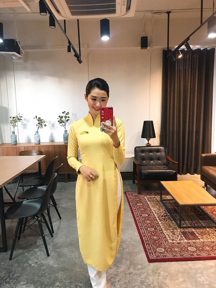Trên trang cá nhân, thí sinh cuộc thi Hoa hậu Việt Nam 2018 chia sẻ: "Chuỗi ngày làm việc và trải nghiệm cùng 20 tiếp viên đến từ khắp nơi trên thế giới, ekip sản xuất SkyTeam và Fury siêu tuyệt vời đã mang lại cho mình rất nhiều kỷ niệm đẹp, và cả sự tự hào nữa".