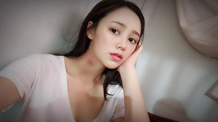 Nữ diễn viên 9X xinh đẹp cũng rất mong "Quỳnh búp bê" sẽ được chiếu lại và tiếp tục được khác giả đón nhận. Ảnh: FBNV.