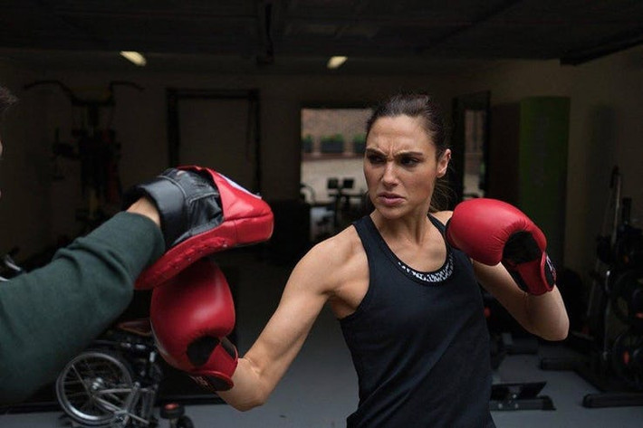 Gadot đã tốn rất nhiều công sức để có một thể lực như bây giờ.